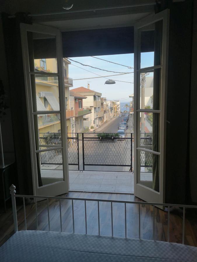 Locanda Popolare Aci Castello Exterior photo