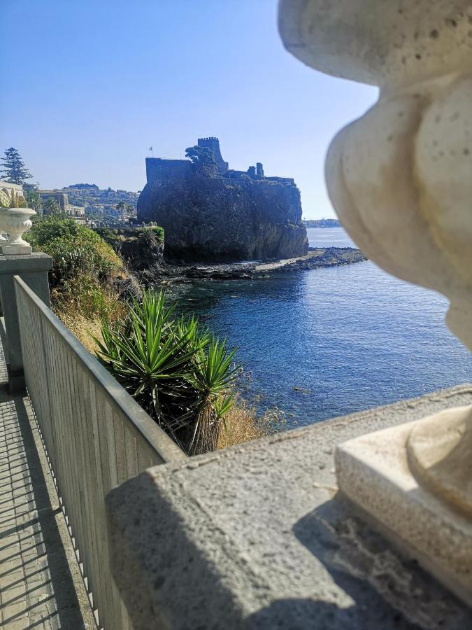 Locanda Popolare Aci Castello Exterior photo